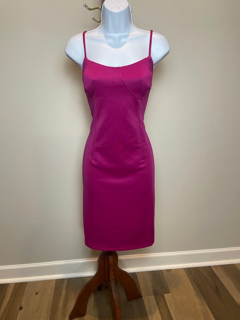 Love J Bodycon Dress Size XL Fuchsia Pink Strappy Adjustable New With Tag